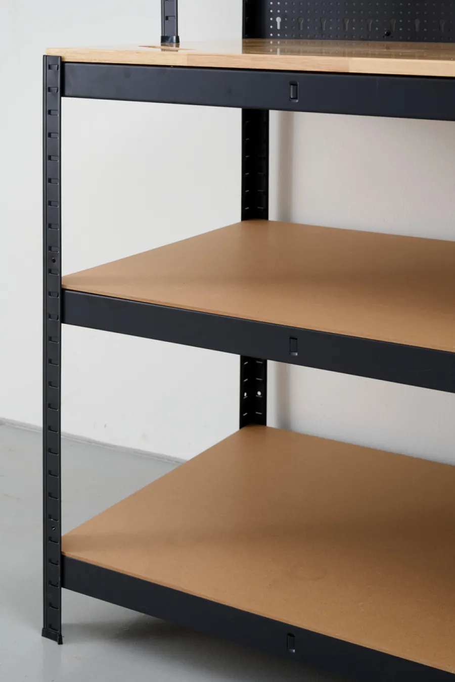Sale Arbeidsbord m/vegg og hyller 180x120x60 cm
