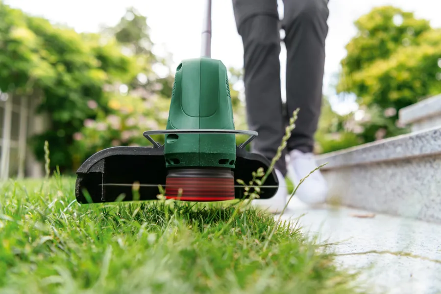 Sale Bosch EasyGrassCut 18-26 gresstrimmer 18 V m/batteri