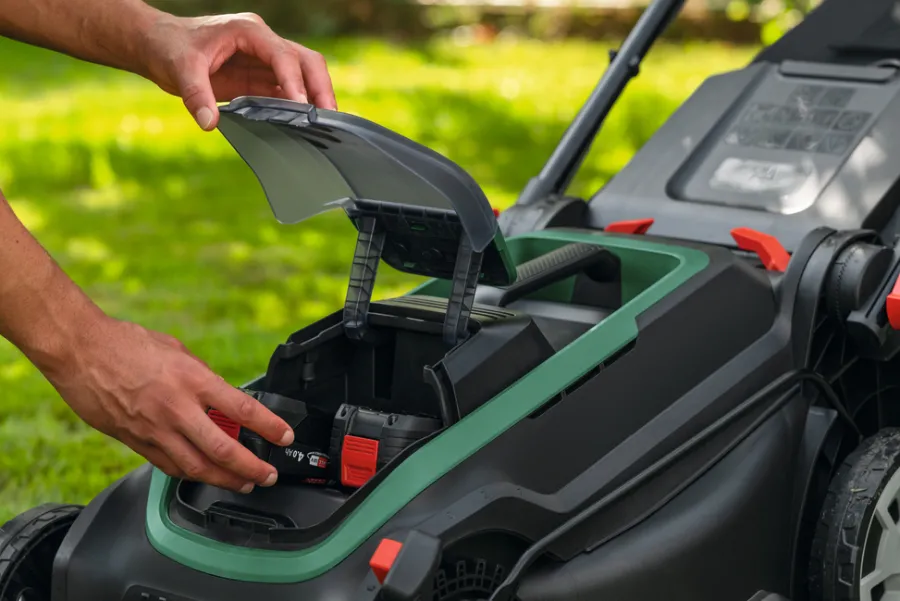 New Bosch Rotak 18V-43 batteridrevet gressklipper