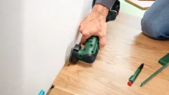 Clearance Bosch UniversalMulti 18V-32 batteridrevet multiverktøy