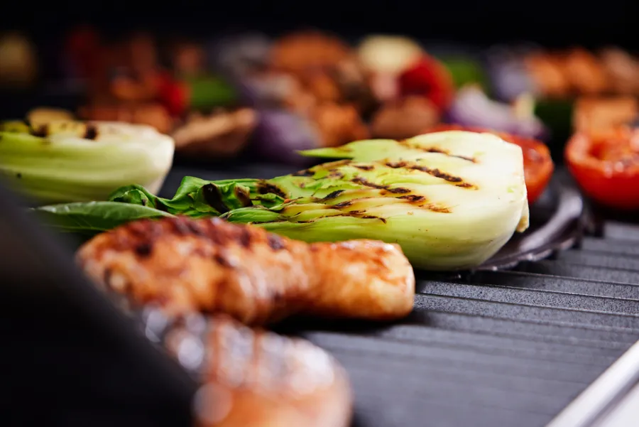 Clearance Grillexpert Gassgrill med 4 brennere og sidebrennere – Svart